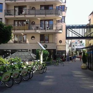 Gozsdu Spacious Apartman
